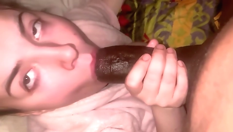 A big ass slut with big boobs is going to suck my dick