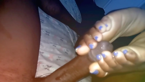 Amateur couple with interracial feet fetish fuck in the bathroom