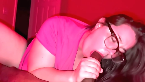 Brunette slut wants to let the boy fuck her in a blowjob