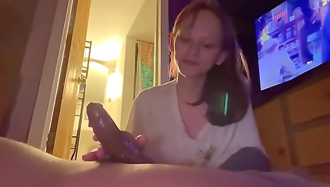 Amateur brunette milf sucking a big dick and getting fucked