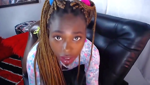 Busty ebony hottie gets her asshole fucked in amateur porn