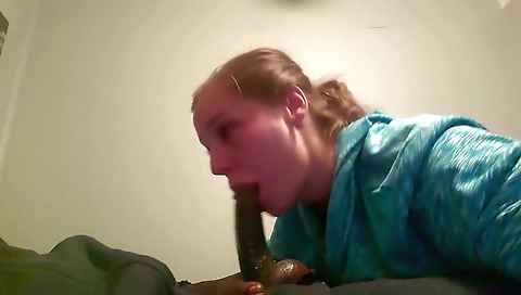 Hot webcam show with a hot brunette with a nice ass 091