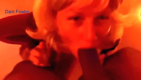 Mature blonde 18+ blonde 18+ with a mature body 18+ 18+